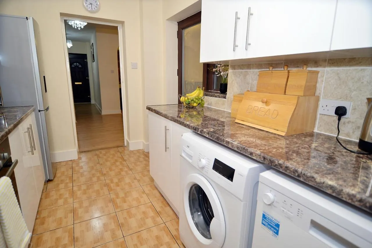London Luxurious Sweet Home