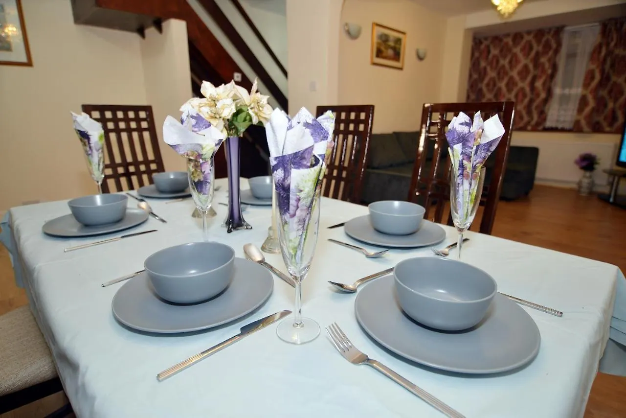 Villa London Luxurious Sweet Home